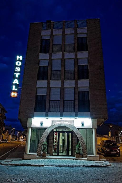 Hostal Stop Cantalejo Exterior photo