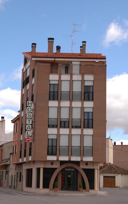Hostal Stop Cantalejo Exterior photo